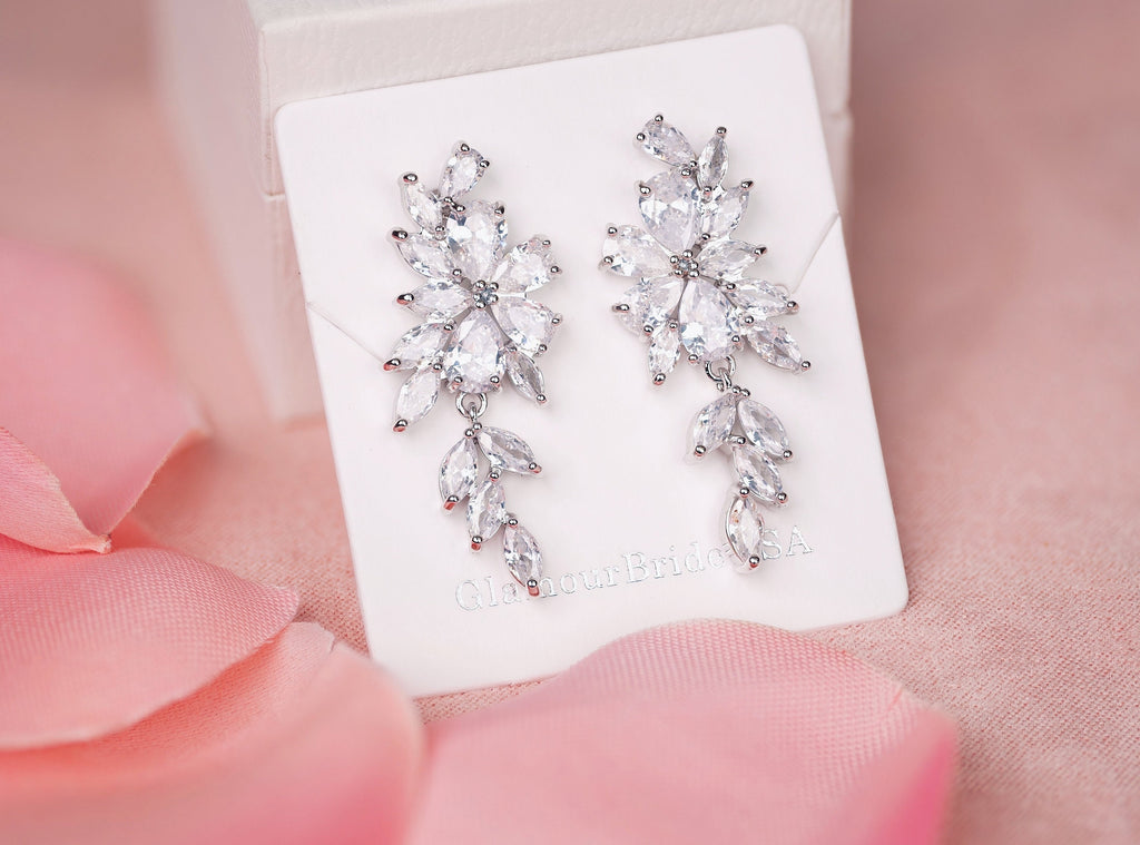 Crystal Hair clip Small Wedding Hair piece Bridesmaids Hair Accessory Floral Crystal Wedding Hair Accessory Floral Bridal Hair Accessory