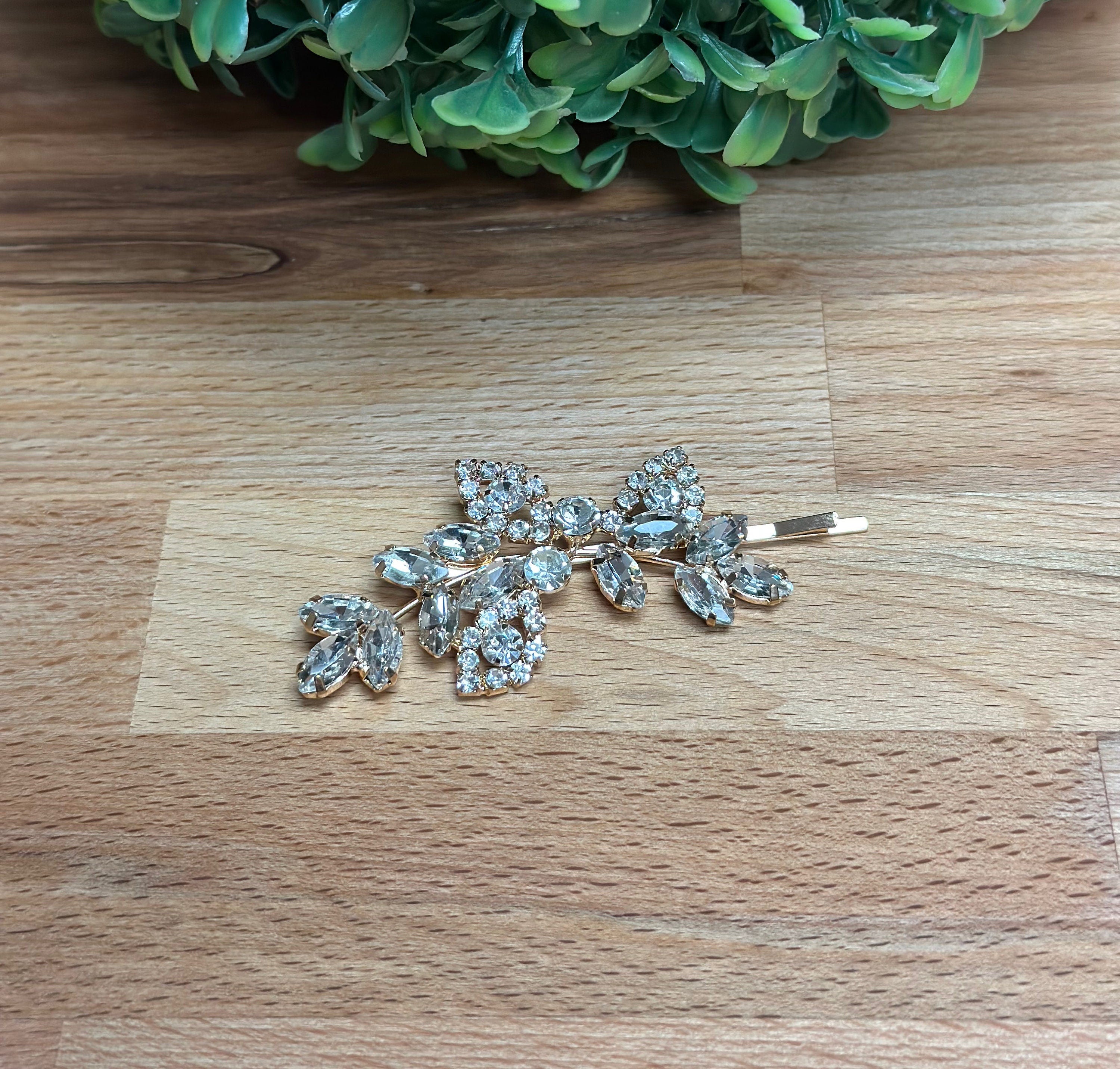Crystal Hair clip Small Wedding Hair piece Bridesmaids Hair Accessory Floral Crystal Wedding Hair Accessory Floral Bridal Hair Accessory